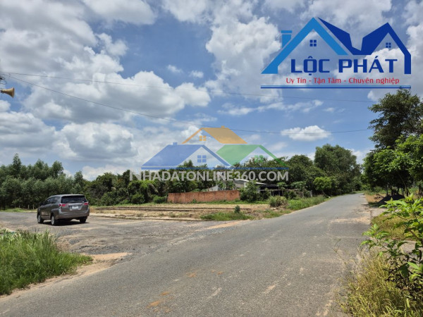 Bán đất thổ cư 2 mặt tiền đường 412m2 tại xã An Viễn H. Trảng Bom Đồng Nai chỉ 4,7 Tỷ
