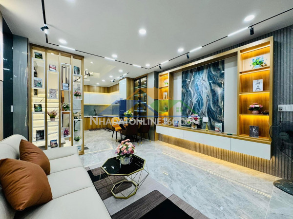 Cần bán gấp căn nhà tại nguyễn văn công- p3 - gò vâp. giá chưa đến 100tr/m.