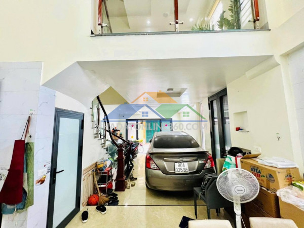 Bán nhà đinh công thượng giá 13.6 tỷ, diện tích 42m2, 6 tầng, mặt tiền 4.1m