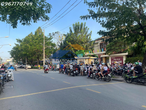 4,5 x16m, bán nhà 3 tầng 72m2, hẻm 12m, lê văn khương, q.12, nhỉnh 6 tỷ