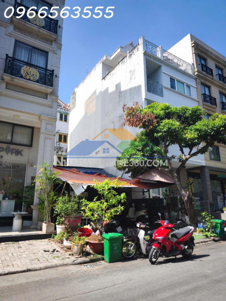Cho thuê biệt thư lâu đài chateau - phú mỹ hưng - nhà đẹp - giá 4000$