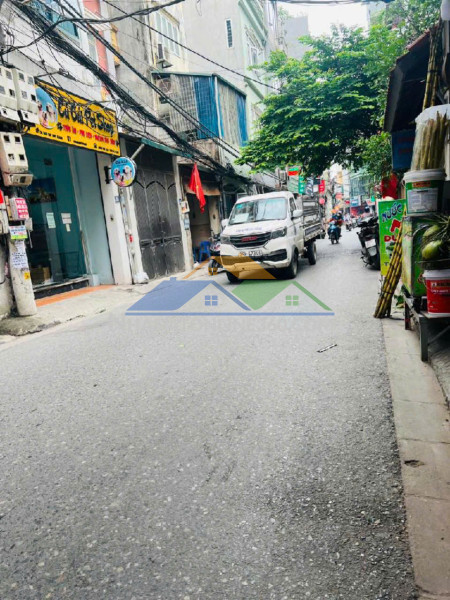 Láng hạ 57m 5 tầng phân lô - ô tô tránh - 50m ra phố, gần mặt hồ - thông tứ tung - ô chờ thang máy - kinh doanh