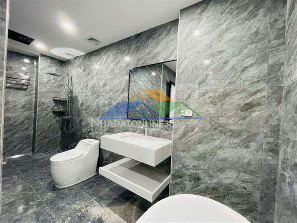 Hiếm!! dịch vọng, cầu giấy -  ba gác đỗ cửa- nhà dân xây- một nhà ra phố - 46m chỉ 8.7 tỷ
