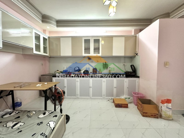 Bán nhà phú nhuận hxh 60m2 5 tầng ngang gần 6m sát mt chdv 9 pn trần kế xương 9.4 tỷ.
