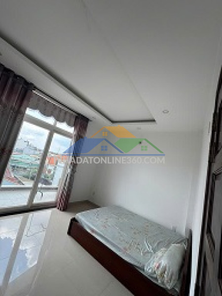 Chính chủ bán nhà 1 trệt 3 lầu đường huỳnh tấn phát, phường tân phú, quận 7.