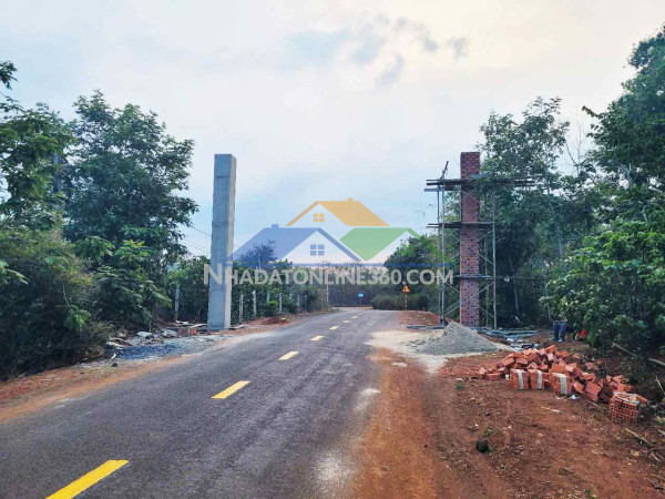 Bán lô đất đỏ ba zan 1.7ha - gần hồ sinh thái - x.ea kao-tp.buôn ma thuột - 450tr/ sào