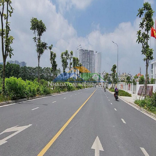 Lô góc 42m2 đa tốn, gia lâm. ô tô tránh, thông. 4 tỷ x tiểu học. lh 0989894845