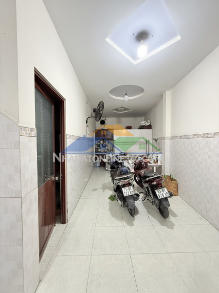 Bán nhà 3 tầng btct - hẻm 6m - 62m - tên lửa bình tân - nhỉnh 4 tỷ