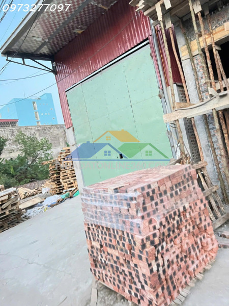 Mong muốn có duyên với bác nào cần thuê làm xưởng hoặc thuê kho ạ. + vị trí đắc địa. điện nước đầy đủ. tại khu đô thị bình kiều 2. đông hải 2.