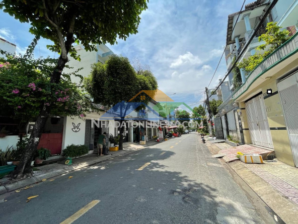 Bán nhà 70m2, mt kinh doanh đường lê lư, quận tân phú Bán nhà 70m2, mt kinh doanh đường lê lư, quận tân phú
