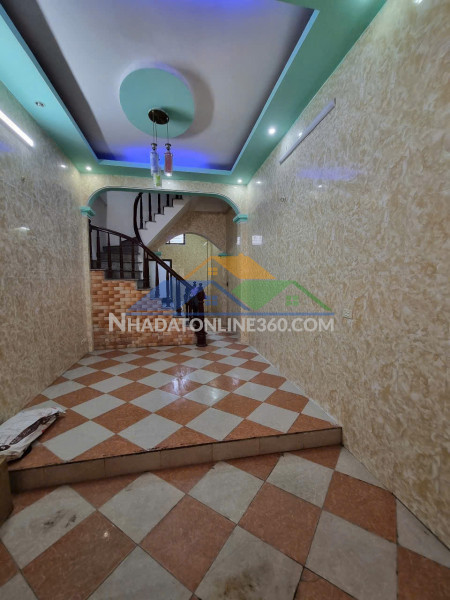 Cho thuê nhà phố lĩnh nam, 4 tầng x 40m2, 5 ngủ, 11 triệu ở gđ, nhóm ngoan, 10m ra ô tô