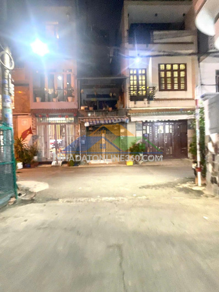 Bán nhà gần kênh tân hóa, quận tân phú, 3 tầng, hẻm xe hơi, hơn 2 tỷ