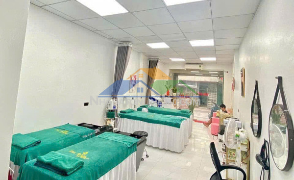 Cần sang nhượng nhà thuốc tại đường trần xuân soạn, phường phạm đình hổ