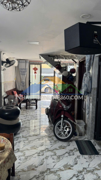 Bán gấp chdv hương lộ 3 giáp tân phú dòng tiền 40tr/th 210m2 ,2 tầng nhỉnh 17 tỷ