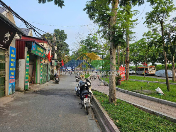 Đất tặng nhà cấp 4, mặt tiền 5.6m, giá 2.95 tỷ tại phúc lợi, long biên