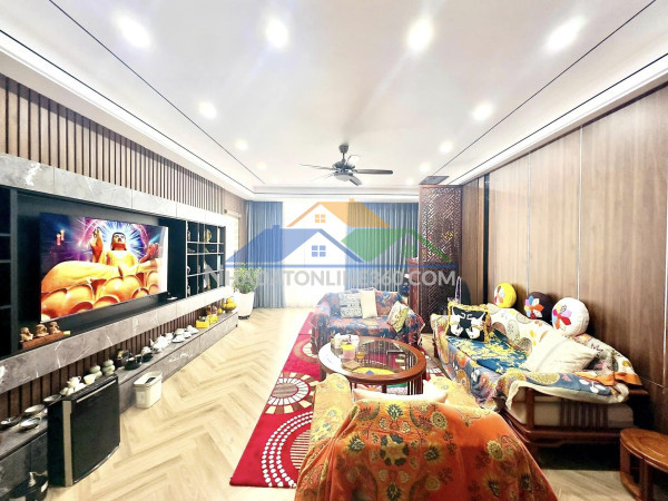 Bán nhà  lạc long quân  oto tránh thangmáy - kinh doanh –văn phòng- 95 m 6tầng 27.2 tỷ