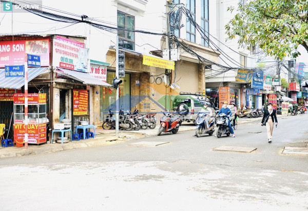 Bán căn hộ dịch vụ phố dương quảng hàm (nguyễn văn huyên) 40/45m, 5tầng 9.65  tỷ