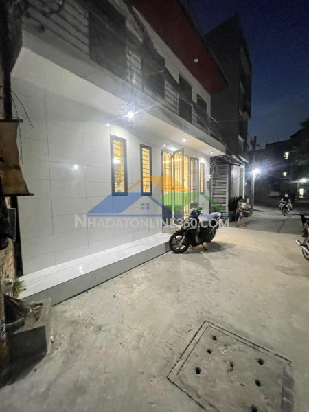 Bán nhà võ văn kiệt gần khu chung cư cao cấp akari- 130.5m- 3,9 tỷ,-sổ nở hậu.