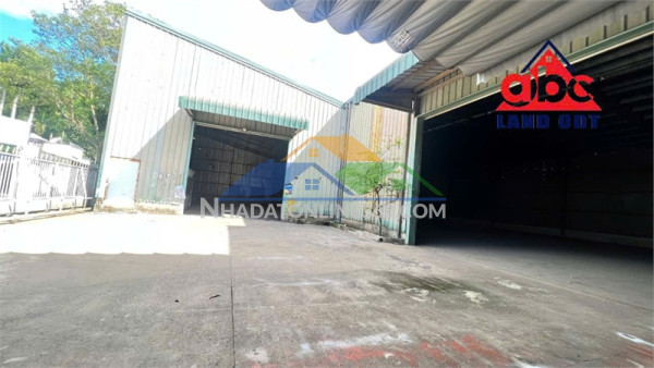 Xt301 cho thuê nhà xưởng vị trí giao thông thuận tiện gần nhiều kcn. dân cư đông đúc