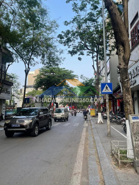 Hàng hiếm mặt phố  đội cấn ba đình - ôtô tránh -  vỉa hè rộng thênh thang - kinh doanh sầm uất 54m 17.1tỷ