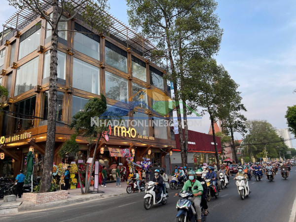 Quận 5 ! hot hot ! sang rẻ nhà hàng nướng & lẩu , dt : 1000 m2 , 1 trệt 1 lửng 3 lầu, tel : 0769937992 ( chính chủ )