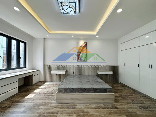 Bán nhà dân xây cổ nhuế 58m2x4t, 50 ra phố, ô tô 5 tạ qua nhà, qh đẹp, 8 tỷ