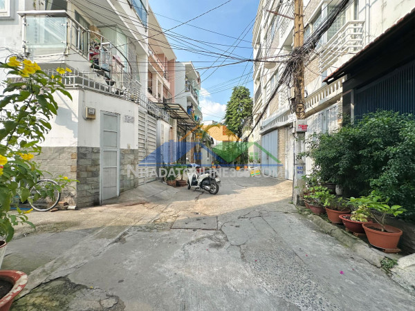 Bán gấp ccmn phú diễn,65m2x7t,thang máy,79 triệu/m, mặt ngõ thông ôtô, 14.9 tỷ