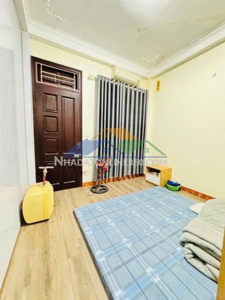 Bán nhà trung tâm bồ đề -50m -5 tầng -oto bé -ngõ cực nông-nhỉnh 9 tỷ