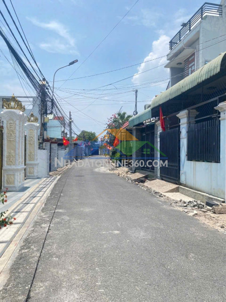 Bán đất góc 2 mặt tiền đường phạm văn khoai, sát chợ tân hiệp giá rẻ