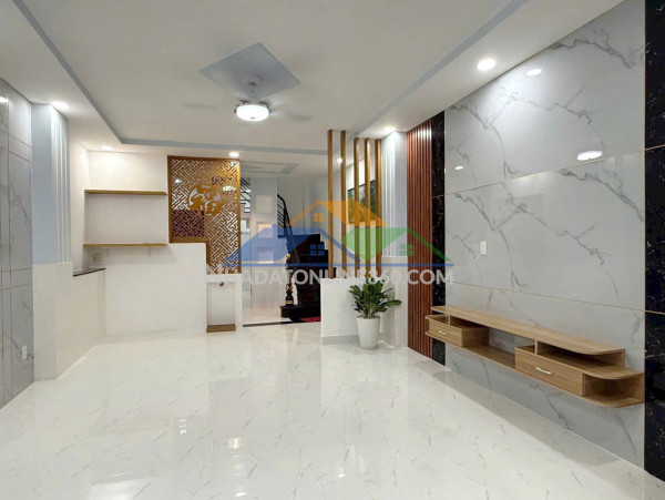 Nhà 1 lầu đúc 3 phòng ngủ nguyễn duy p12q8 Nhà 1 lầu đúc 3 phòng ngủ nguyễn duy p12q8
