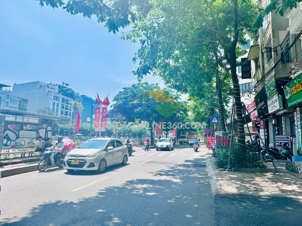 Bán nhà 2 mặt thoáng – vỉa hè đá bóng – ô tô dừng đỗ 24/7 – phố kim giang siêu hot! lh 0817606560