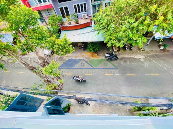 Bán nhà mặt tiền kinh doanh, ngay trường cao đẳng tw3, dtsd 130m2, đường 10m, nở hậu, giá chỉ  6.3 tỷ