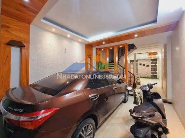 Bán nhà phân lô khu văn cao ba đình, ô tô vào nhà, 46m mt 4.6m chỉ 16.2 tỷ