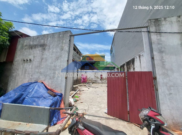 Bán gấp khách sạn 1400m2, mt20m, 7t, 28 tỷ, sóc sơn. Bán gấp khách sạn 1400m2, mt20m, 7t, 28 tỷ, sóc sơn.