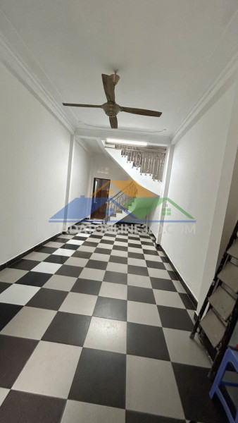 Cho thuê căn hộ tập thể tầng 1 đường thành, 50m2, 6.5 triệu