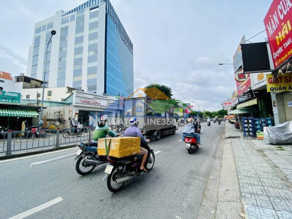 Mặt tiền kinh doanh  ngang 4m nở hậu 18m, ngay nguyễn oanh- nguyễn văn lượng dt 145m2 giá 18 tỷ