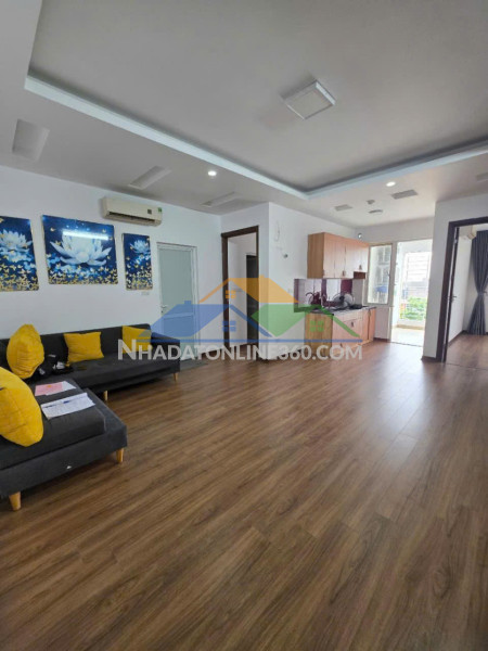 Phố, tiện ích đầy đủnhà mới 7 tầng thang máy – ô tô đỗ trong nhà – trung tâm thanh am