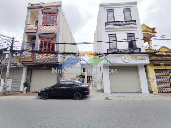 Nhà phân lô 739 nguyễn văn linh, 80m 4 tầng, thang máy, giá 7.5 tỉ
