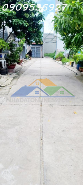 Sát tên lửa - nhỉnh 5 tỷ - nhà 2 tầng có sân thượng - hẻm xe tải thông - xe hơi vào nhà - 2 mặt hẻm - 80m2 sổ nở hậu