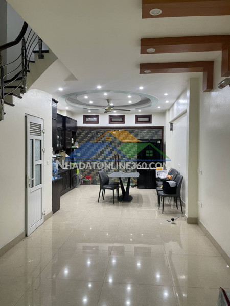 Cho thuê nhà đường giải phóng - hoàng mai