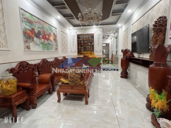 Bán nhà 2 tầng đang  kinh doanh có thu nhập ổn định,đường nhựa 6m thông tứ  tung