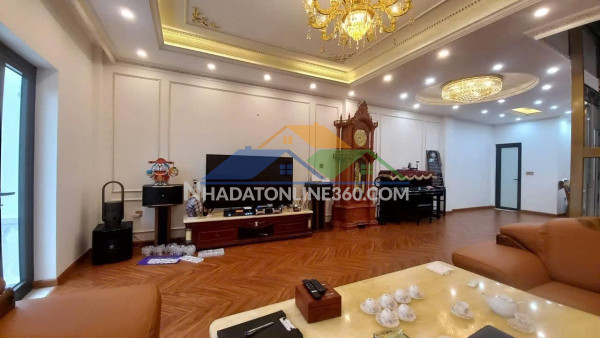 Bán nhà  mặt phố lạc long quân – vỉa hè đá bóng kinh doanh- thang máy hiện đại 150m 7tầng 62.5 tỷ