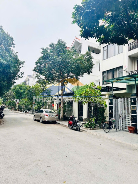 Nhỉnh 2 tỷ sổ đỏ cc tt khương trung thanh xuân - ngay trungb tâm ngã tư sở royal city - siêu đẹp ở luôn