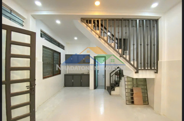 Bán nhà 2 tầng 24m2, 6x4m, giá 2.55 tỷ - phú thọ hoà, tân phú  shr
