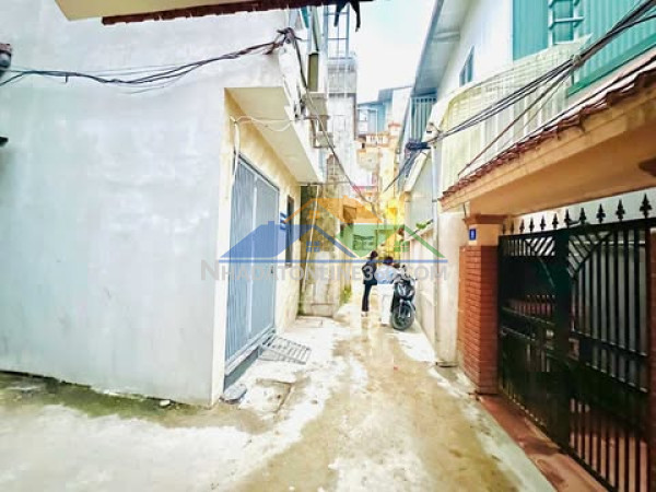 Bán nhà dòng tiền 6 tầng thang máy mới lô góc full nội thất 47m2 bắc từ liêm chỉ 9.3 tỷ ctl