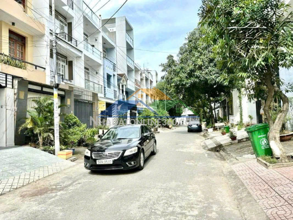 Giá mới : 6 tỷtrung tâm tân bình - cách chợ phạm văn hai 300m - nhà 4 tầng btct - sổ đẹp