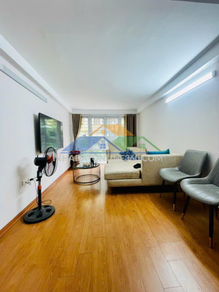 Tư đình long biên - ô tô - 2 thoáng - 48m chỉ 8.6 tỷ
