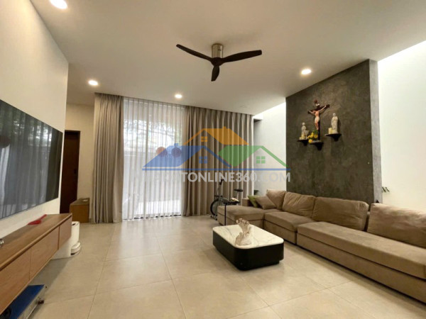 Giảm sốc 450tr – bán nhà 2 tầng đối diện vạn phúc city – 74m² – giá chỉ 4.5 tỷ