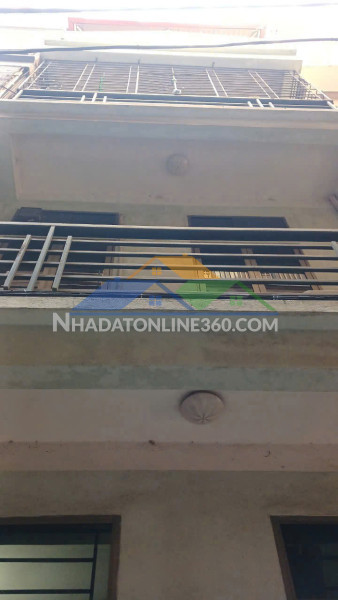 Cho thuê nhà nguyên căn ngõ 161 hoàng văn thái, 20m2x3 tầng, 5 triệu vào ngay