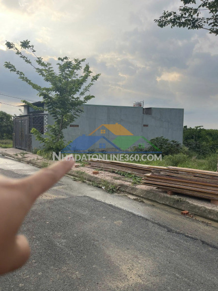 Giá tốt đầu tư, 165m2 đất  full thổ cư, xây ở hoặc đầu tư đều phù hợp, bình minh, đồng nai